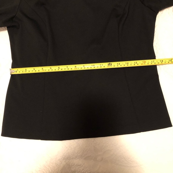 Le Chateau size L black dressy top - Picture 9 of 11